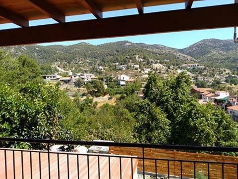 To Konatzi Tis Maroulas Apartment Kyperounda Exterior photo